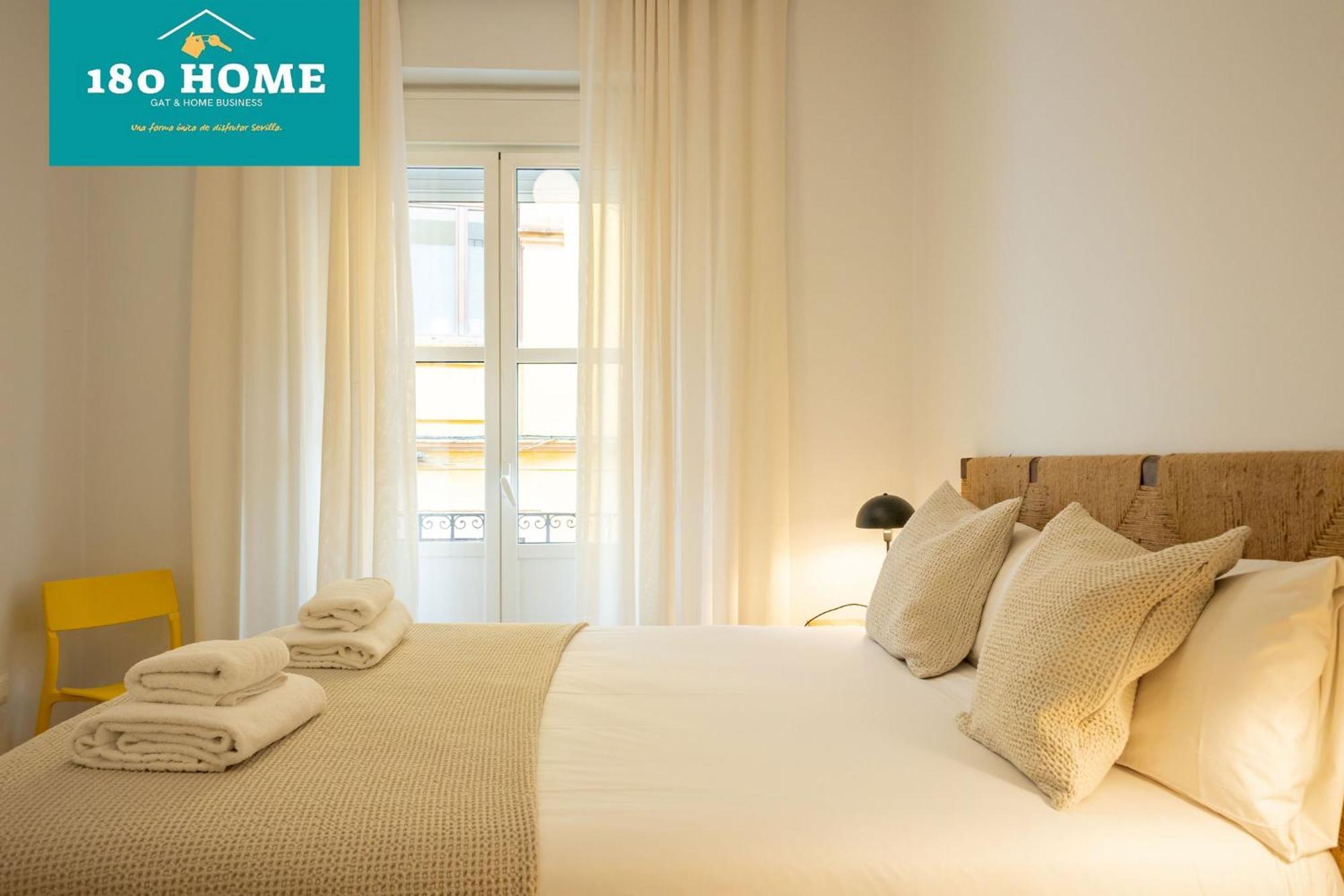 180 Home Goyeneta Luxury เซบีญา ภายนอก รูปภาพ