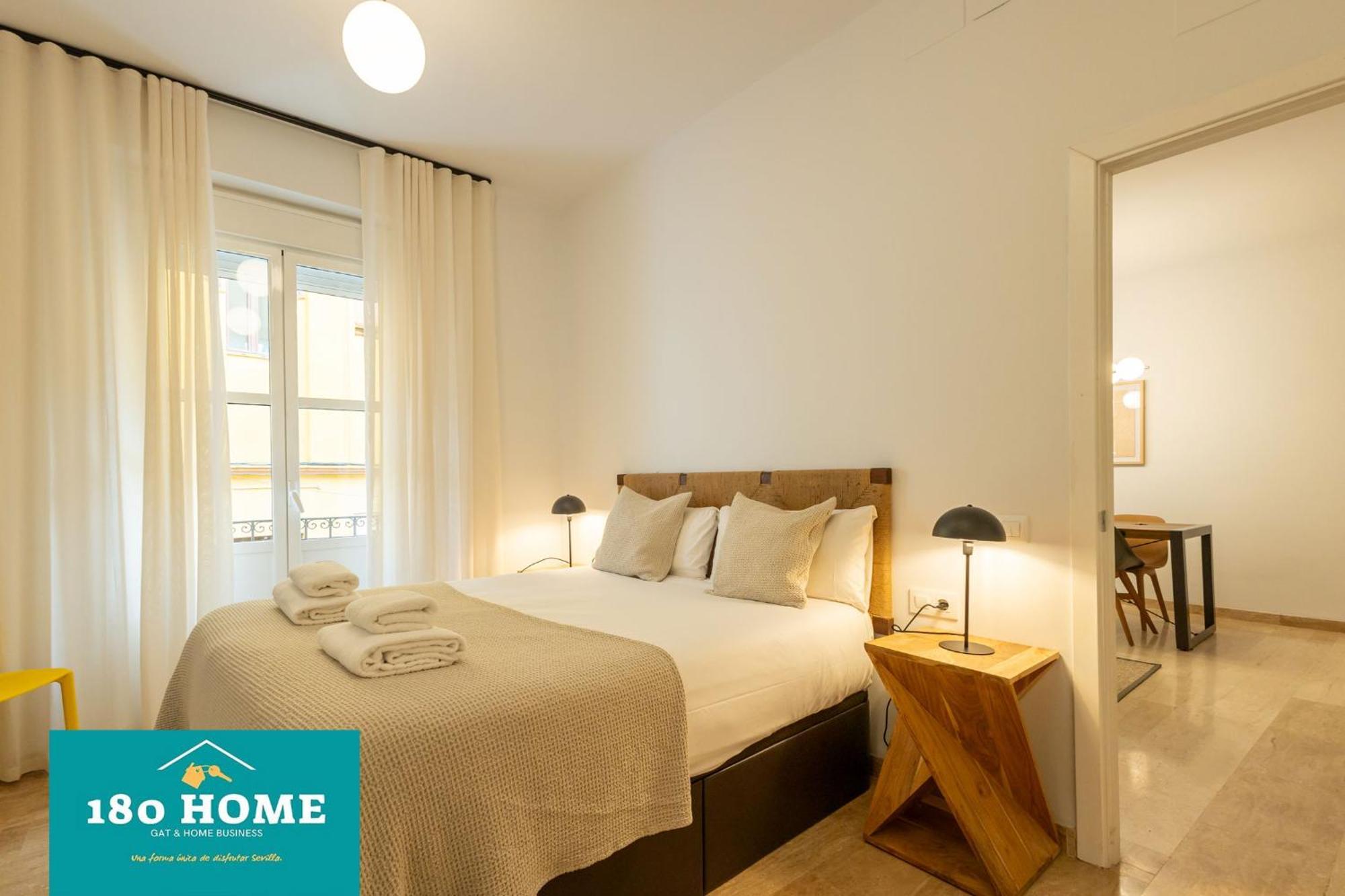 180 Home Goyeneta Luxury เซบีญา ภายนอก รูปภาพ