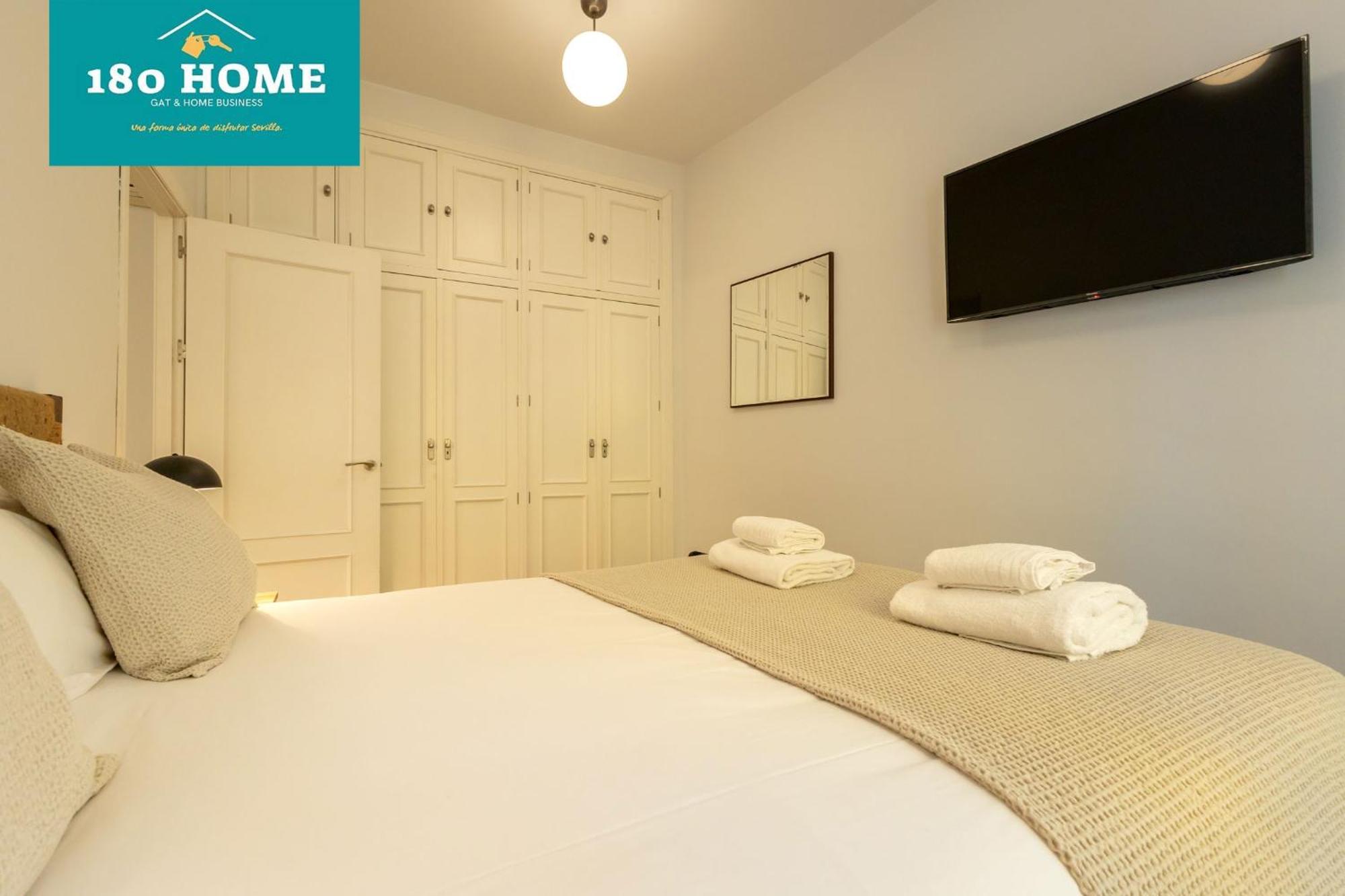 180 Home Goyeneta Luxury เซบีญา ภายนอก รูปภาพ